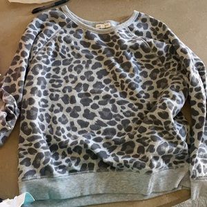 Cheetah crew neck